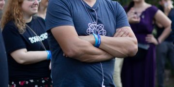 “ის დარჩება ადამიანად, რომელმაც გაბედა და პუტინწამგლეჯის ავადმყოფური პოლიტიკა გააპროტესტა” – გოგა ჩანადირი