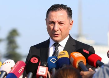 პოლიციელებს ფქვილს აყრიან და კეტჩუპს ასხამენ თავზე. ეს არის არანორმალური საქციელი და ეს ადამიანები უნდა დაისაჯონ და დაისჯებიან მკაცრად – შს მინისტრი