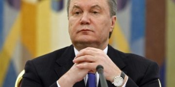 „პირადად შენ ვალდებული ხარ, ნებისმიერ ფასად შეაჩერო სისხლის ღვრა“ – იანუკოვიჩი ზელენსკის მიმართავს