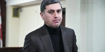 “ცხოვრებამ ბევრჯერ ამიყვანა მაღლა და შემდეგ დამანარცხა, მაგრამ ესეთი კარიერული ვარდნა არასდროს განმიცდია” – ირაკლი ოქრუაშვილი (ფოტო)