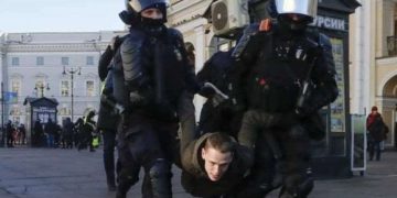 რუსეთში უკრაინასთან ომის მოწინააღმდეგეთა აქციებზე დაკავებულთა რაოდენობამ 3 500-ს გადააჭარბა