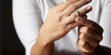 2021 წელს საქართველოში 23 155 ქორწინება და 10 654 განქორწინება დარეგისტრირდა. დეტალური მონაცემები