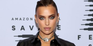 „არა ომს… ვლოცულობ მშვიდობისთვის” – რუსი მოდელი ირინა შეიკი საზოგადოებას უკრაინის დახმარებისკენ მოუწოდებს