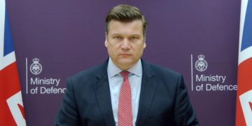 უკრაინაში საბრძოლველად და სელფების გადასაღებად ნუ გაემგზავრებით – ჯეიმს ჰეპის მიმართვა ბრიტანელ სამხედროებს