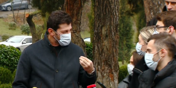 “მშობლები ხომ გყავს? ნუ მეჩრები პირში, სად გაიზარდე” – კალაძე “მთავარი არხის” ჟურნალისტს