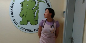 უკრაინელი ექიმი, რომელსაც დაშავებული ძმისშვილი კლინიკაში გადაჰყავდა, რუსმა ოკუპანტებმა მოკლეს