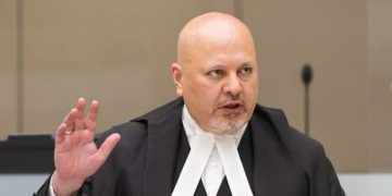 “ვნახე, როგორ იტანჯებიან ადამიანები, ქალები, ბავშვები”-ჰააგის სისხლის სამართლის საერთაშორისო სამართლის პროკურორი კარიმ ხანი ( ვიდეო)