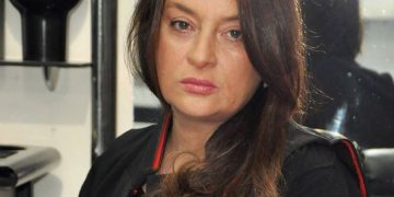 “იქნებ….მამიდა ამბობს, დაველოდებიო..” – რას წერს ფეისბუქზე ხათუნა ხოფერია ბახვა ჩიქობავაზე