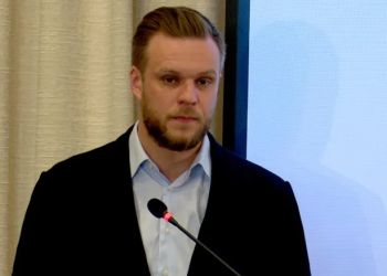 ჩვენ ვერ გადავიხდით ნავთობის საფასურს უკრაინელების სისხლით – ლიეტუვის საგარეო საქმეთა მინისტრი