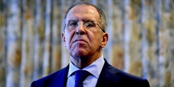 სერგეი ლავროვი: დასავლეთი სახიფათოდ მოქმედებს, როდესაც უკრაინას იარაღით ამარაგებს