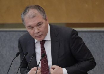 “თუ ვინმემ იტყვის: „რაში გვჭირდება კიდევ ერთი ქვა ყელზე?“ – მე მას იმედს გავუცრუებ!!!”-დსთ-ს სახელმწიფო სათათბიროს კომიტეტის ხელმძღვანელი, ლეონიდ კალაშნიკოვი