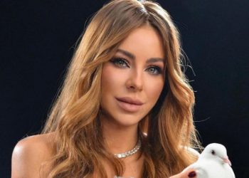 მომღერალი ანი ლორაკი რუსეთიდან გაიქცა – გულშემატკივრებმა მისი ადგილმდებარეობა უკვე დაადგინეს