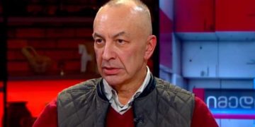 დავით მაღრაძე: უკრაინას, როგორც სახელმწიფოს, პირველი ბზარი მაშინ გაუჩინეს, როდესაც სააკაშვილით დღისით, მზისით დემონსტრაციულად შეუნგრიეს სახელმწიფო საზღვარი