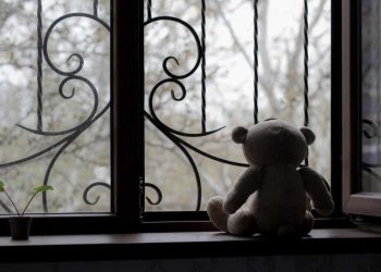 +18 – 6 წლის გოგო სიცოცხლის ბოლო წუთებში მარტო იყო ნანგრევენში – საზარელი ისტორია უკრაინიდან