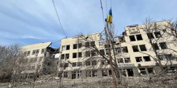 მარიუპოლის მერიის ცნობით რუსული ჯარები მოსახლეობის ნაწილს იტაცებს