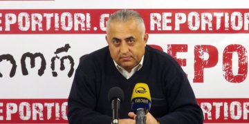 ასე რამ დაგამშიათ და გაგატრივაზათ.. ერთმანეთს სულს ართმევთ და თქვენ სხვისი გადამრჩენი ხართ? – მერაბ შათირიშვილი