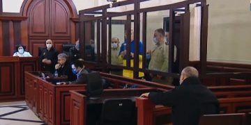 მიხეილ სააკაშვილმა სასამართლო დარბაზში სანთელი აანთო და უკრაინისთვის ლოცვა წაიკითხა