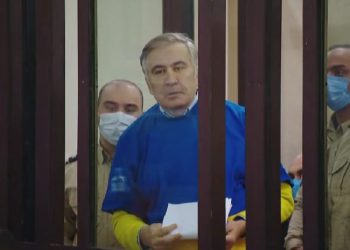 “რუსებს აქ ნაყიდი ბინები ჩამოერთმევათ და ფული უკრაინაში გადაირიცხება… მე ვაძლევ მათ ამის გარანტიას” – სააკაშვილი