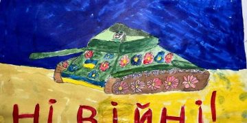 „არა ომს!“, „გამაგრდი უკრაინა!“, „რუსეთი დამარცხდება!“ – უკრაინელი ბავშვების თვალით დანახული ომი. ფოტოკოლაჟი