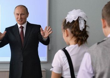 სპეციალური გაკვეთილები უკრაინაში შეჭრის გასამართლებლად – მოსწავლეებს აუხსნიან, რომ რუსეთი თავს იცავს