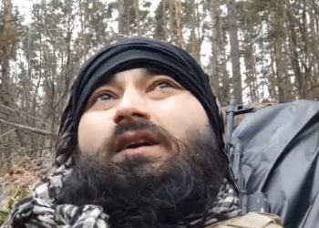 “ამცდა ყ*ეო” – ვიდეო მიმართვისას ქართველ მებრძოლს რამდენიმე მეტრის მოშორებით ბომბი აუფეთქეს