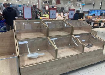 “შაქარი აღარ არის” – ცარიელი დახლები ქუთაისის მაღაზიებში