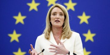 “თუ ამას არ გავაკეთებთ, პირდაპირ თუ ირიბად, ჩვენ გავაგრძელებთ ომის დაფინანსებას ” – რობერტა მეცოლა