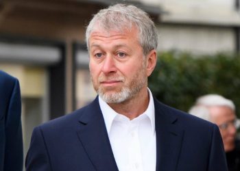 რომან აბრამოვიჩი, რომელსაც ეკონომიკური სანქციები მნიშვნელოვნად შეეხო, თურქეთში გაფრინდა