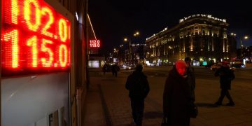 უარესი იქნება, ვიდრე 1998 წლის დეფოლტი – Fitch-ის პროგნოზი რუსეთის ეკონომიკაზე