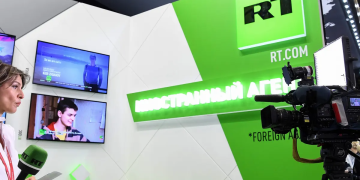 დიდმა ბრიტანეთმა ტელეარხ Russia Today-ს მაუწყებლობის ლიცენზია შეუჩერა