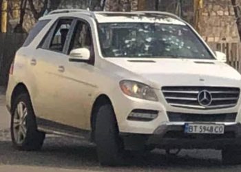 რუსეთის მხარეს გადასული ხერსონის ვიცე მერი ავტომობილში ჩაცხრილეს – დაჭრილია მისი მეუღლეც