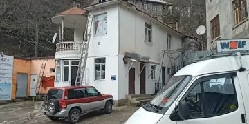 შუახევში ალტ-ინფოს ოფისი გახსნამდე დაახურინეს