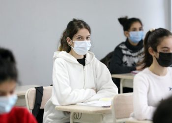 ბოლო ორი კვირის განმავლობაში, კორონავირუსით დაინფიცირების მაჩვენებელი სკოლებში საგრძნობლად შემცირდა – განათლების სამინისტრო