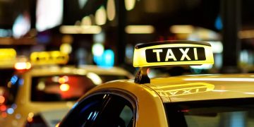 განადგურებულებმა ძლივს ჩამოაღწიეს- ოთხი დღე ბეტონზე გვეძინაო , ქარში და ყინვაშიო…წერეთლის გამზირიდან კოსტავამდე კი “ქართველმა” ტაქსისტმა 20 ლარი გამოართვა!”-ირმა ციცქიშვილი