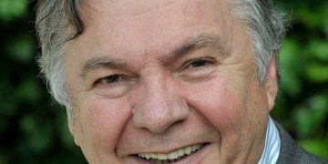 “ამ უკიდურესი აღშფოთების მაგივრად ჩაგეკეტა ის დედააფეთქებული ცა, არ ჯობდა?” – თამაზ ჭეიშვილი