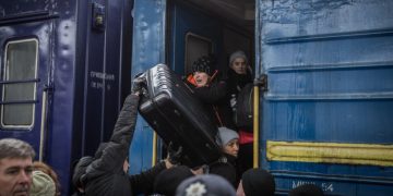 თავდასხმა ლტოლვილთა ევაკუაციის მატარებელზე – რუსი აგრესორების სამიზნე რკინიგზა გახდა