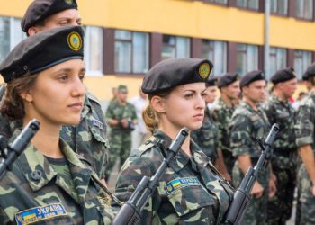 უკრაინის შეიარაღებული ძალები არ გამორიცხავს, რომ უკრაინელი ქალები ჯარში გაიწვიონ