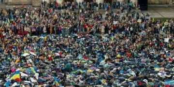 ფლეშმობი ვარშავაში – 4000-მა უკრაინელმა და პოლონელმა რუსეთის აგრესიისა და სისასტიკის შედეგი განასახიერეს