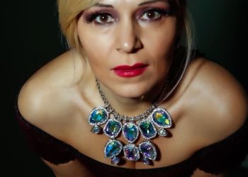 „გადადგეს კი არა, ნეტავ სამი-ოთხი ირაკლი ღარიბაშვილი კიდევ გვყავდეს, მტრებო, თქვე ოღრაშებო!“ – იუნა შაფათავა