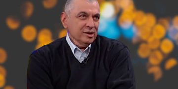 „ჰოდა, პატივცემულო ხელისუფლებავ, ფორმალურო და არაფორმალურო! იფეთქებს ეს ყველაფერი. აუცილებლად იფეთქებს“ – დავით ზურაბიშვილი