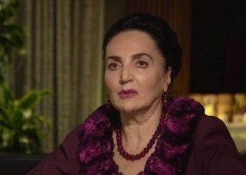 შენ სა­ნამ თავი არ გა­გი­ხეთ­ქა ხალ­ხმა, ჯო­ბია ენა და­ი­მოკ­ლო… მი­ხე­დე შენ წარ­მო­მავ­ლო­ბას – ვის მიმართავს მანანა არჩვაძე-გამსახურდია