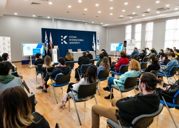 დავით ნარმანია KIU-ს სტუდენტებს შეხვდა