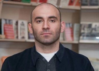 პირდაპირ, მიკიბ-მოკიბვის გარეშე! მადლობა მაშინდელ პოლიტიკურ და სამხედრო ხელმძღვანელობას! “ – ალიკა კუპრავა