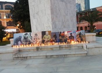 ბათუმში უკრაინის და ბელორუსის მოქალაქეებმა მდუმარე აქცია მოაწყვეს