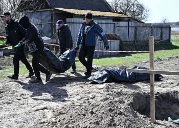 კიევის ოლქში 900-ზე მეტი მშვიდობიანი მოქალაქის ცხედარი აღმოაჩინეს – CNN