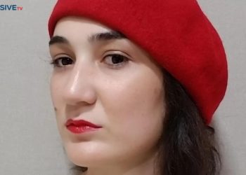 “ფეისბუკი, დასავლური პოლიტკორექტულობის მსგავსად, პალმის ქვეშ ზის და ბლომანჟეს ჭამს..! ძვირფასებო, გვიანი იქნება როდესაც ამ ბლომანჟედან თავს ამოჰყოფთ..! “ – ნინო ბექაური