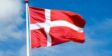 დანიამ კორონავირუსის ვაქცინაციის კამპანია შეაჩერა