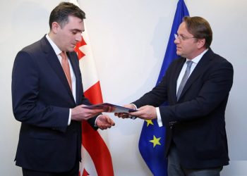 ევროკომისიაში საქართველოს ევროკავშირში გაწევრიანების განაცხადზე კითხვარი გადასცეს
