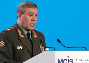 რუსეთის გენშტაბის უფროსი გერასიმოვი პირადად ჩავიდა იზიუმში, რათა ჯარს უხელმძღვანელოს –  უკრაინული მედია