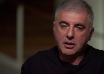 რუსმა ოლიგარქმა, უკრაინაში მიმდინარე მოვლენების გამო, რუსეთის მოქალაქეობაზე უარი თქვა